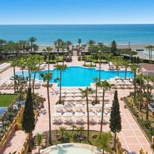 piscina central en Iberostar Málaga Playa