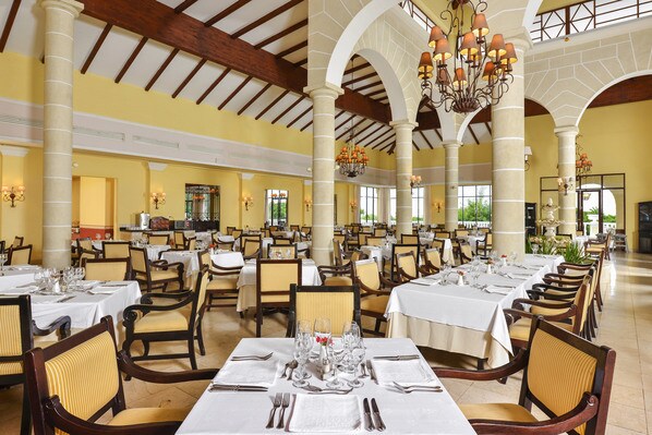 Restaurants Iberostar Ensenachos