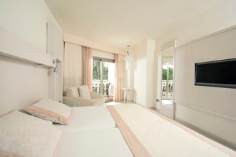 habitación doble cama Hotel Iberostar Albufera Playa Mallorca