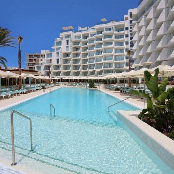 4 and 5-star hotels in Majorca | Iberostar