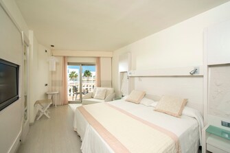 habitación doble vista mar lateral Hotel Iberostar Albufera Playa Mallorca